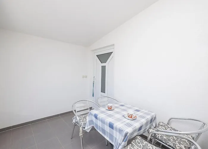 Апартаменты Ivan Вир