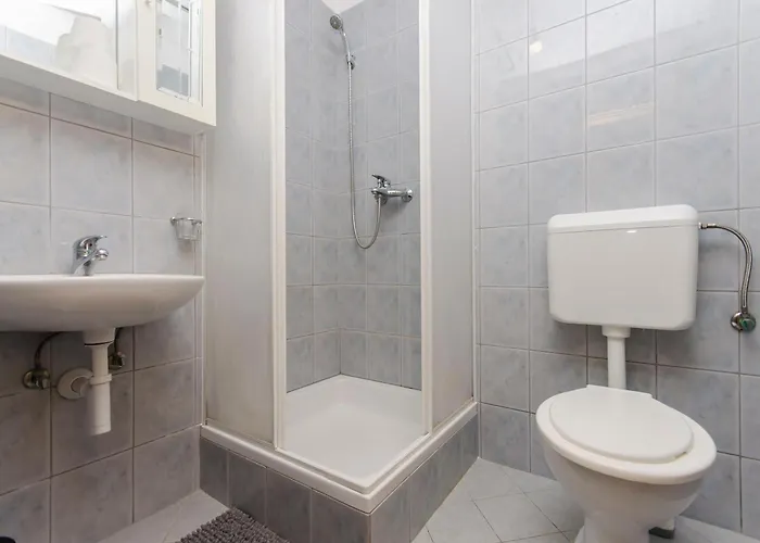 Ivan Апартаменты Вир