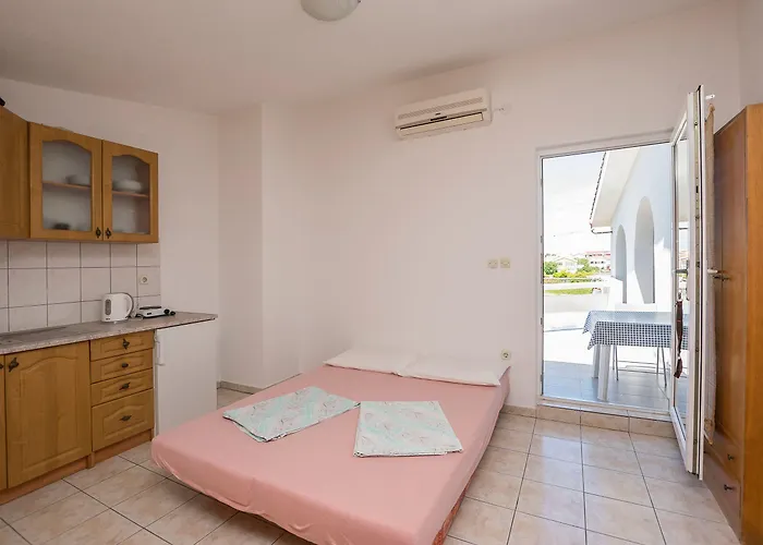 Ivan Апартаменты Вир